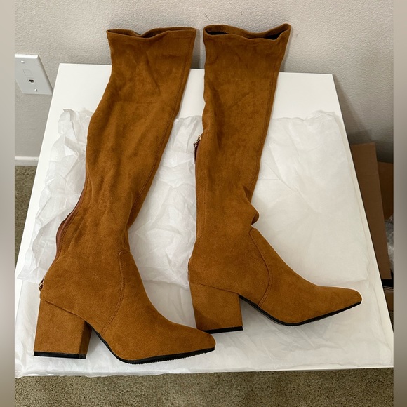 Winter brown Boots. Over the knee boots in suede. Never worn. - Picture 4 of 5